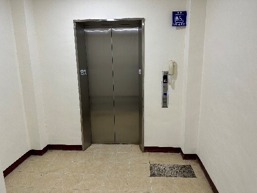 Figure 4. Accessible elevator