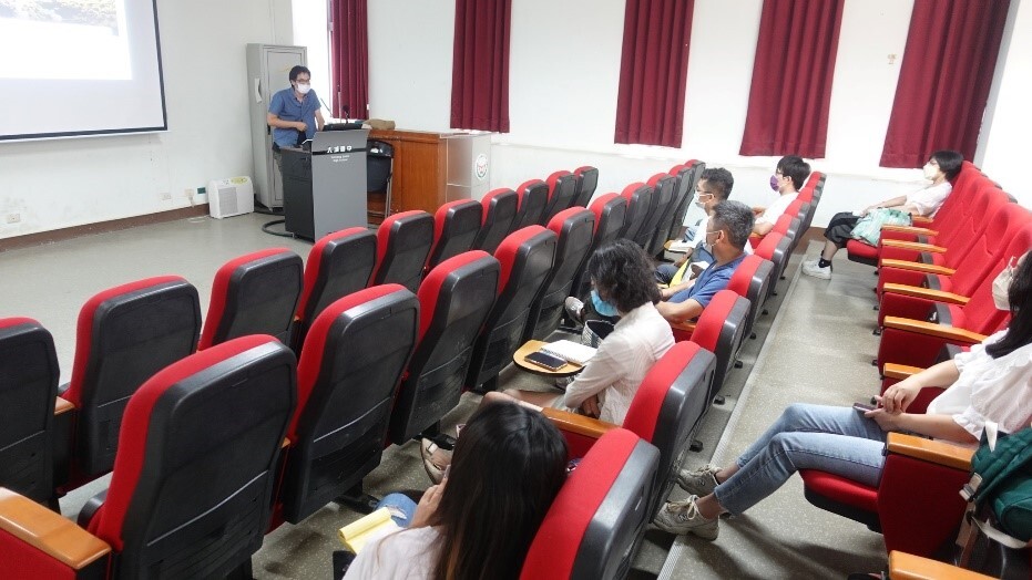 Figure 2. Environmental Educator Certification for  Dacheng Junior High School Class