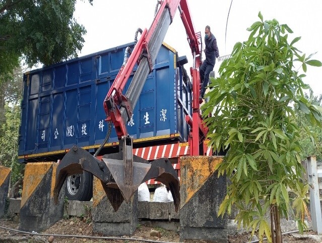 Figure 7. Sludge removal and treatment at Baoshan Campus