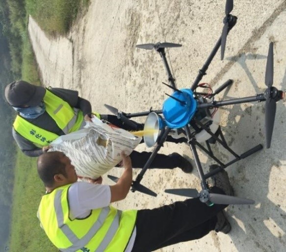 Figure 8. RIFA control drone loaded with RIFA control bait