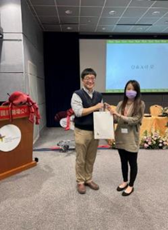 Figure 1. Taoyuan International Airport RIFA Education and Training Course,  as well as a demonstration with detection dogs