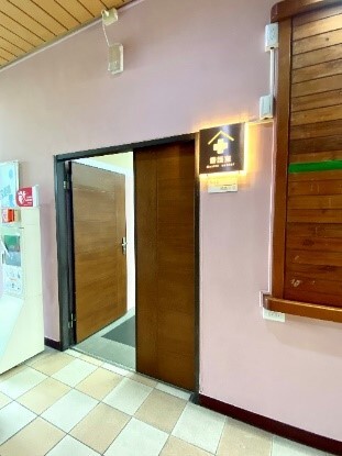 Figure 1. NCUE has 2 breastfeeding spaces in the medical room on 1F of the Student Activity Center at Jinde campus, which is convenient for students who need breastfeeding due to pregnancy or childbirth