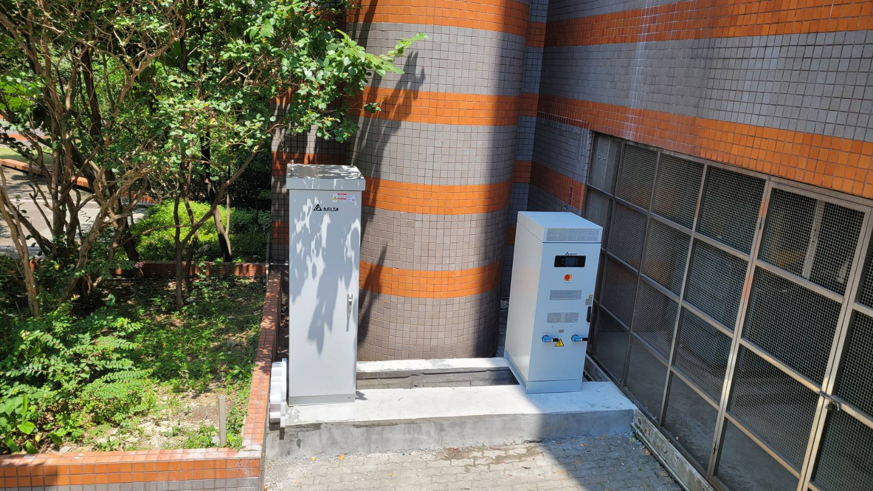 Figure 2. 100 kW/50 kWh energy storage system