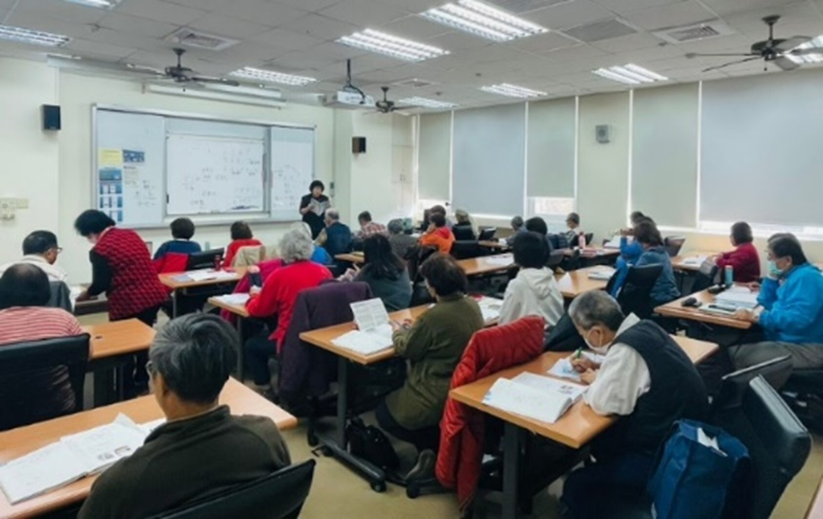 Community educational events-Senior Citizens' University Japanese Class