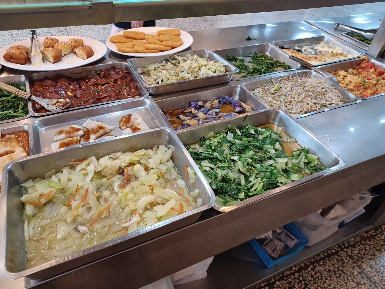 Buffet-style meals made by our school cafeterias with local ingredients