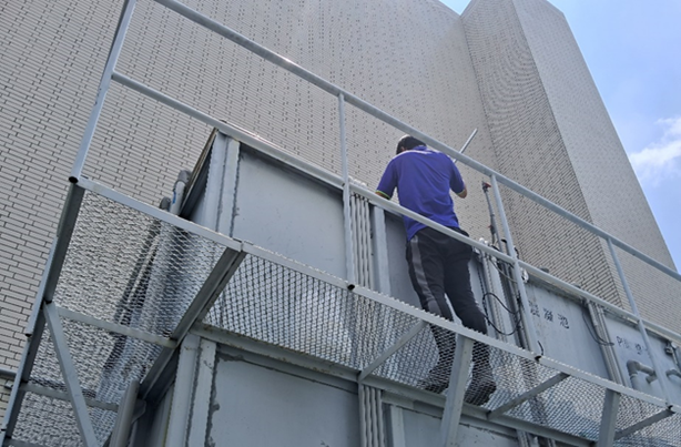 Discharged wastewater quality inspection at the Jinde Campus Sewage Treatment Facility