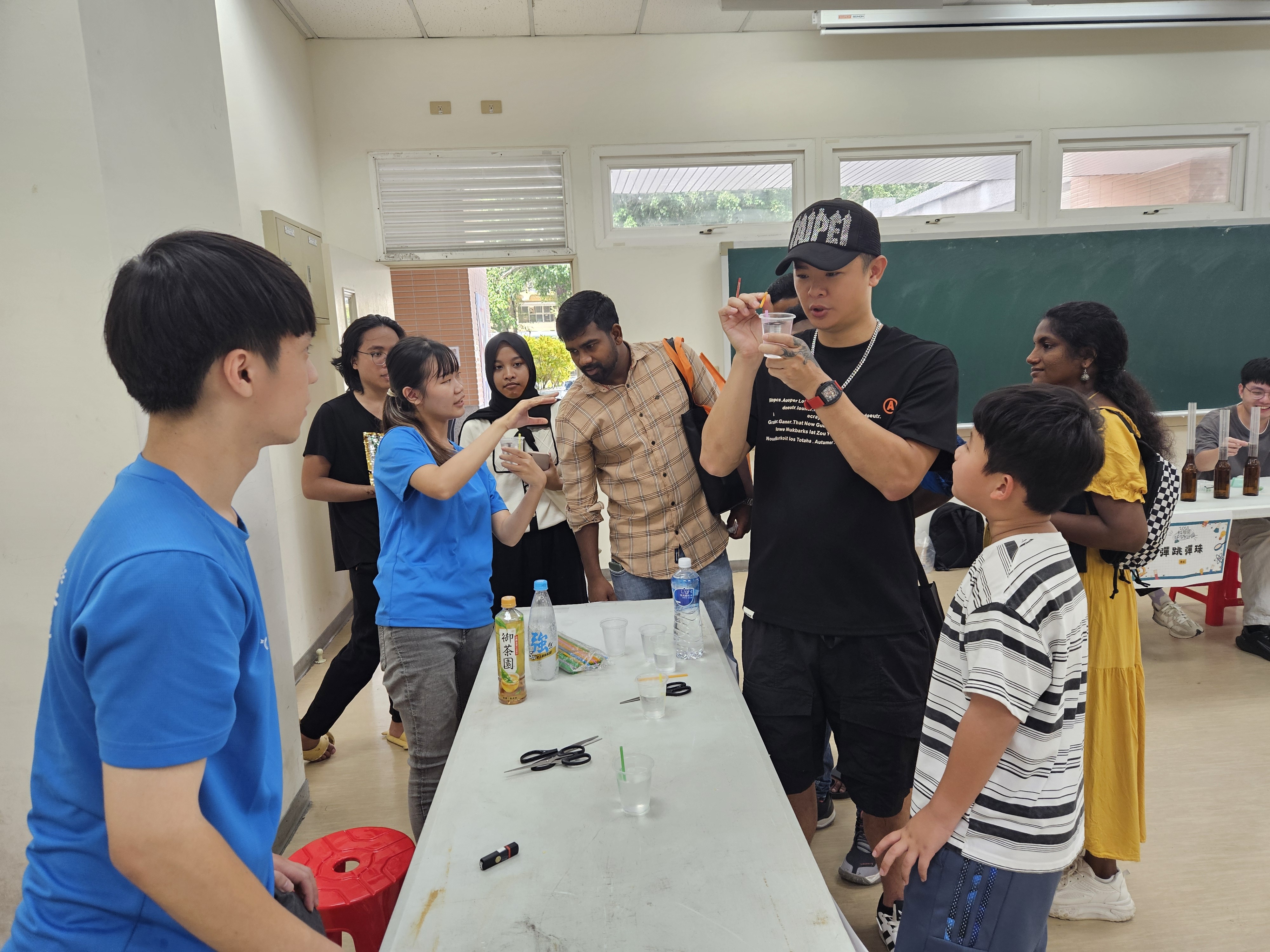 Figure 1. Science FUN Day – The “Blastoise Straw” Method: Learning Knowledge with Ease