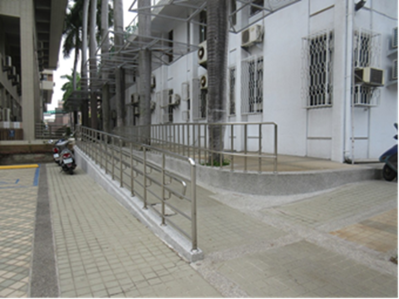 Figure 6: Accessible ramp with service bell