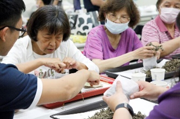 Figure 14. Students Instructing Elderly Participants