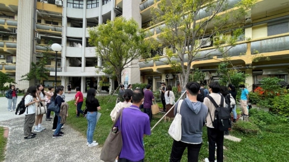 Figure 19. Learning about Green Hedge Plants and Native Tree Species on Campus