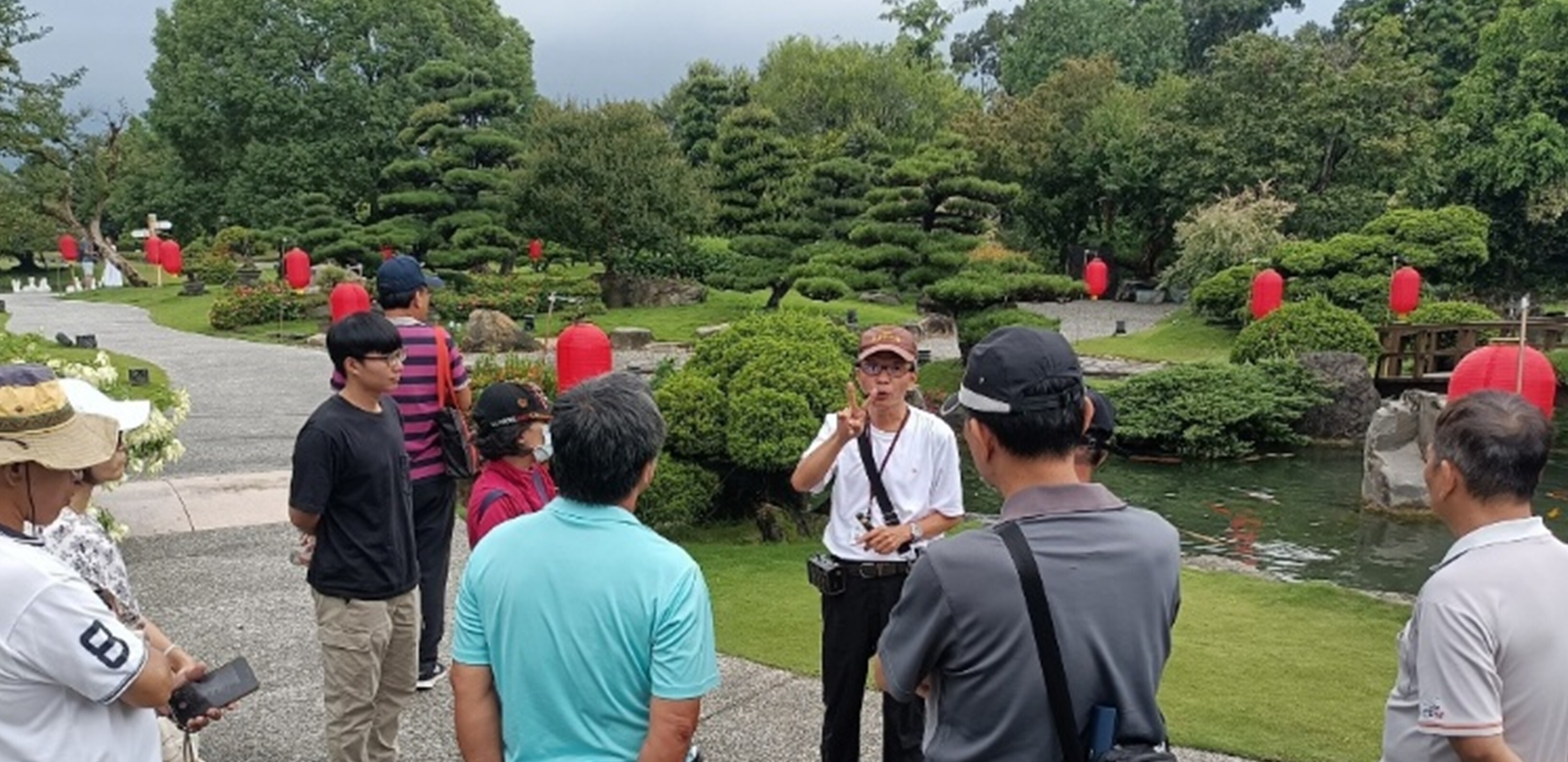 Figure 2. Environmental Education Personnel 100-Hour Program: outdoor instruction