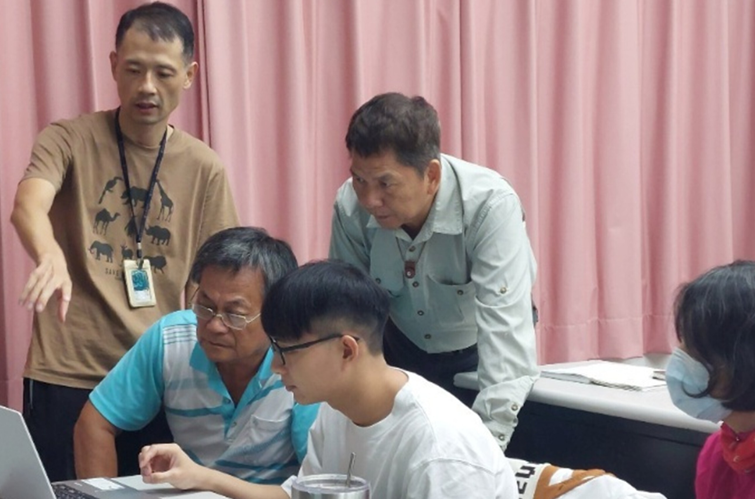 Figure 2 Environmental Educator 100-Hour Certification Course – Classroom Instruction