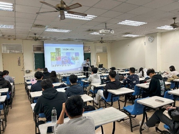 Figure 7. Students in the Industry College class