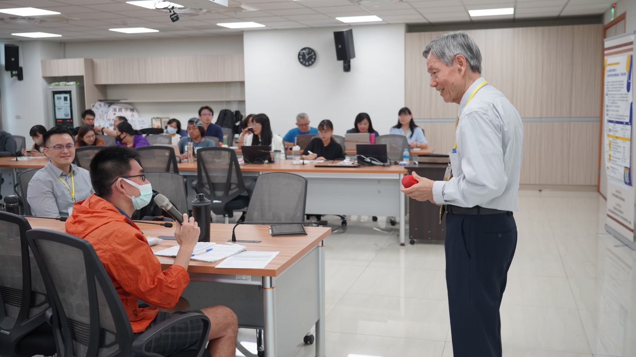 Figure 22: The member of the Science Education Steering Committee, Professor Lin Huan-Xiang presenting "Teaching and Assessment of International Scientific Literacy."