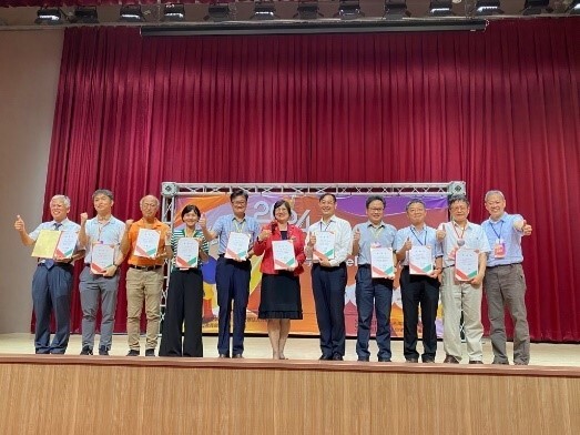 Figure 2: 2024 Yeang Wang Cup National Science HomeRun Competition Award Ceremony