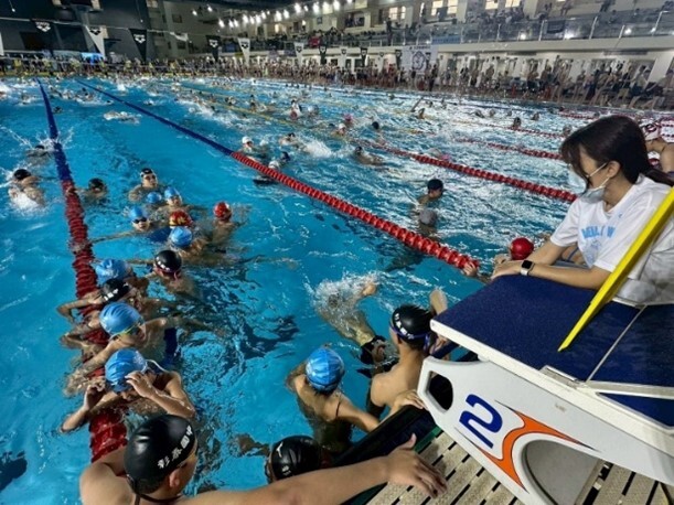 Figures 2-3. Faculty, students, and community residents are swimming in the pool of the university.