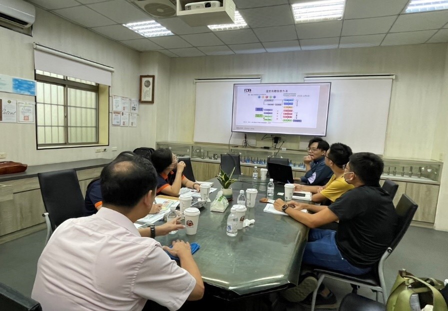 Figure 15. Discussion with the manufacturer