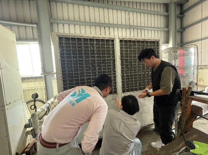 Figure 7. Equipment inspection