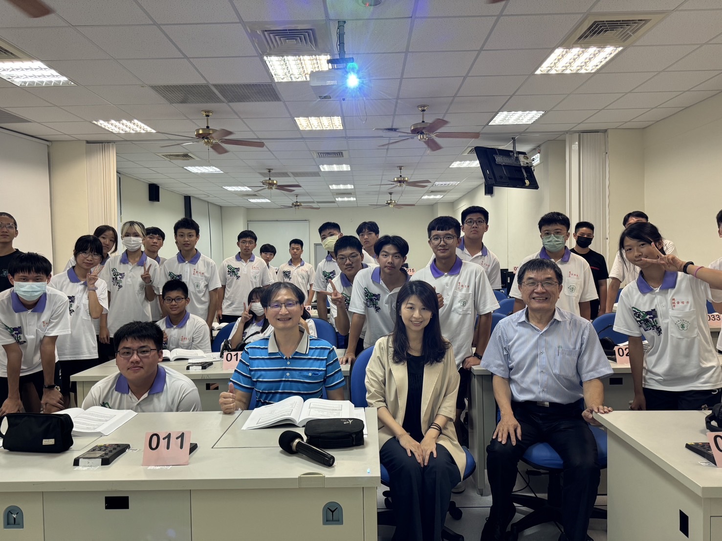 Figures 9. 2024.09.20 Principal of National Changhua University of Education Affiliated Senior Industrial Vocational High School Encouraging Students on Class Opening Day