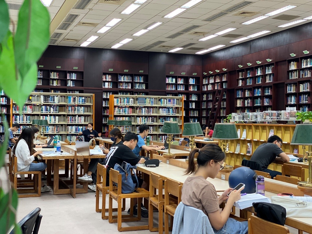 Reading Room of Bao-shan Campus Library Branch