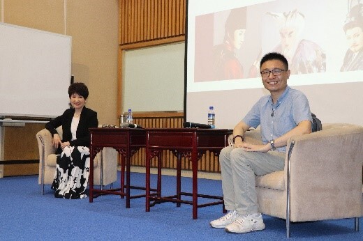 Photos from Ms. Hsiao-mi’s lecture